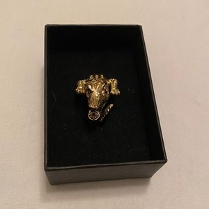 18 K gold Obey alligator wrap ring